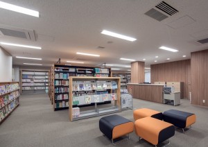 B館１F図書室